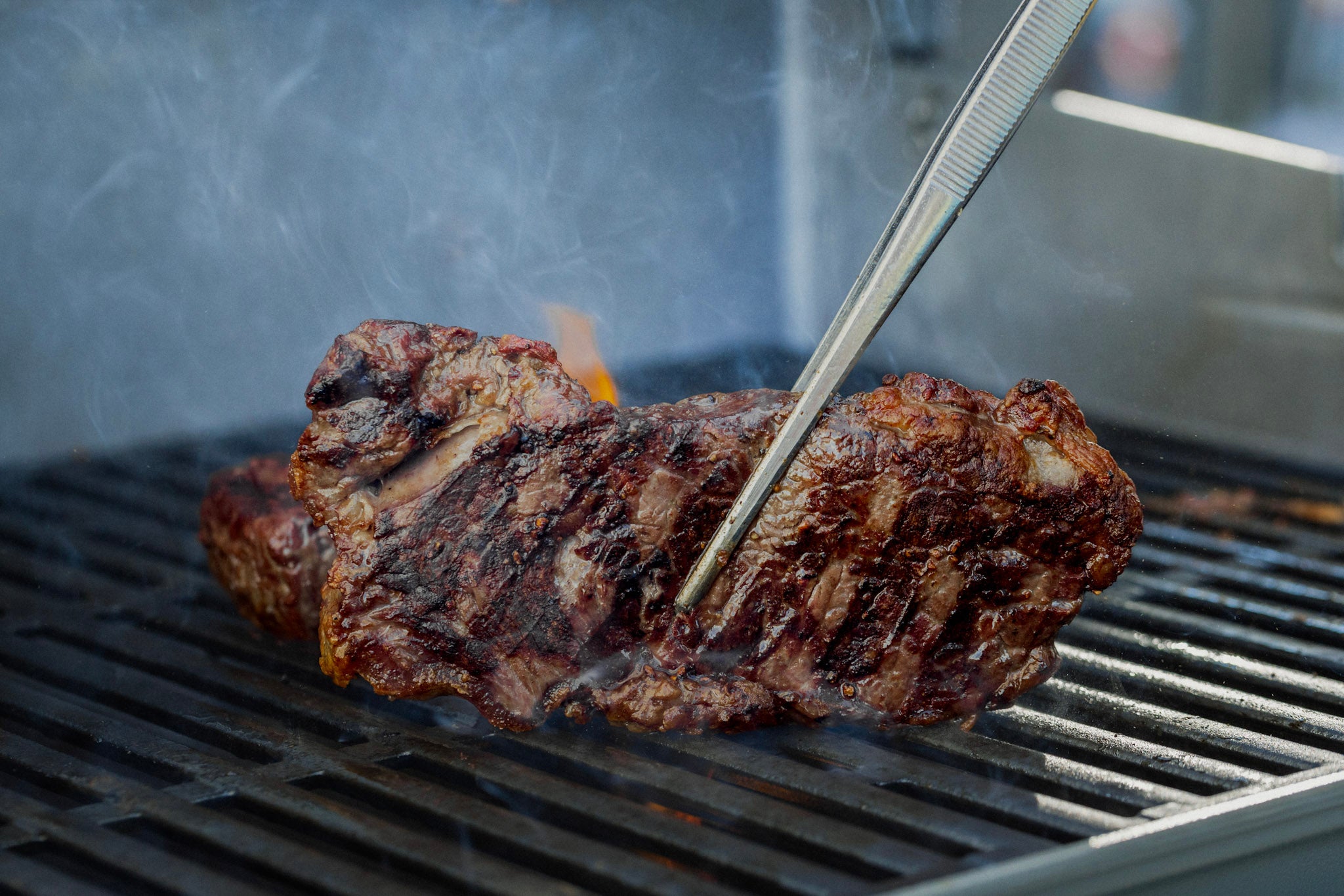 to-rest-or-not-to-rest-the-great-debate-in-steak-cooking