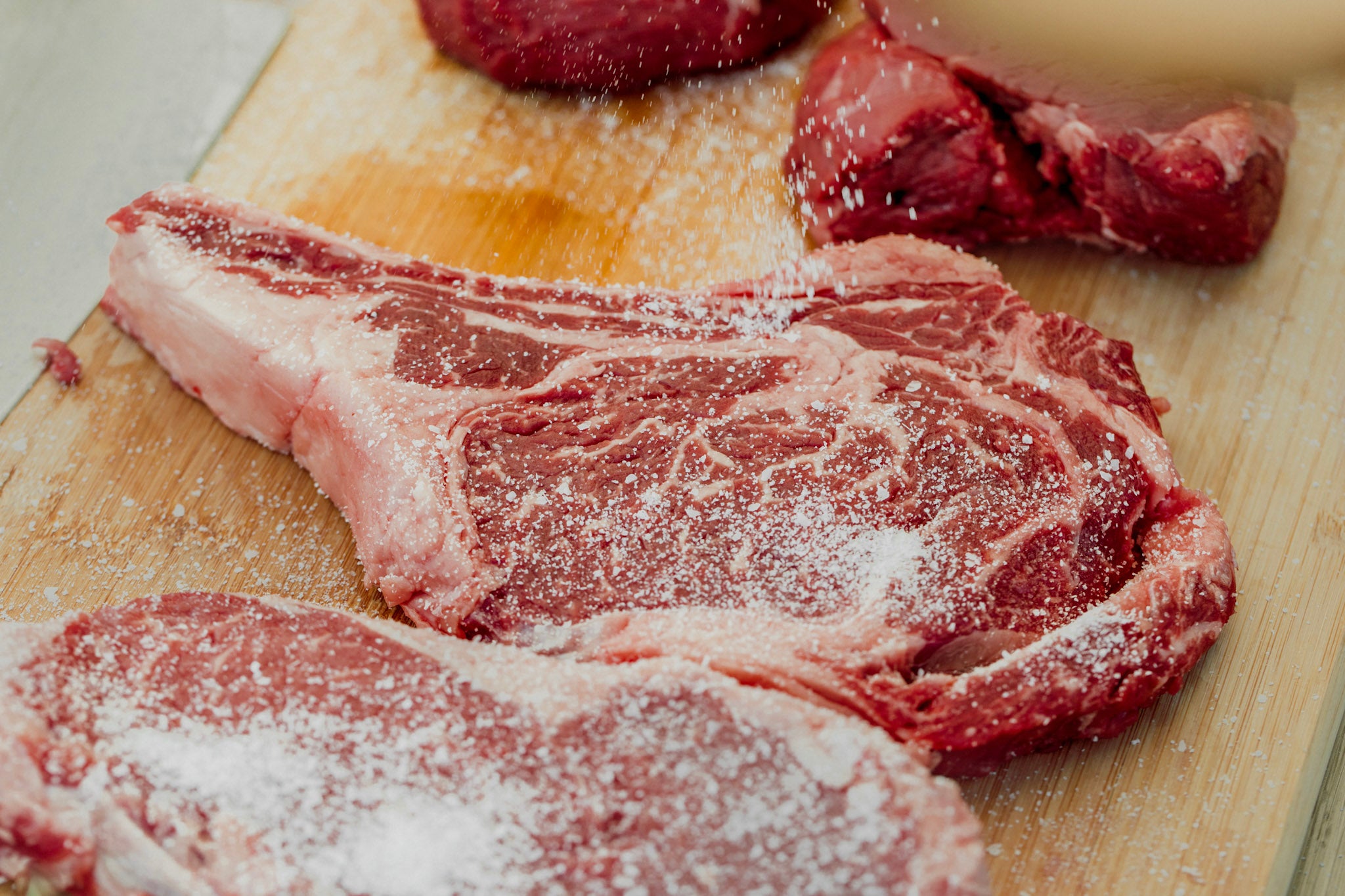 marbling-magic-understanding-the-role-of-fat-in-flavorful-beef